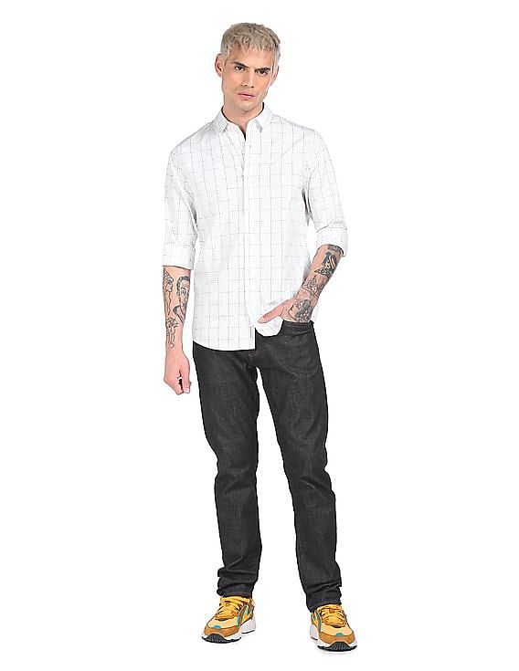 Buy Calvin Klein Men White Spread Collar Check Casual Shirt - NNNOW.com