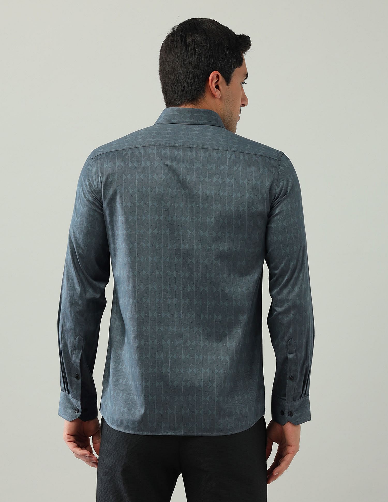 Arrow Manhattan Slim Fit Pure Cotton Satin Shirt