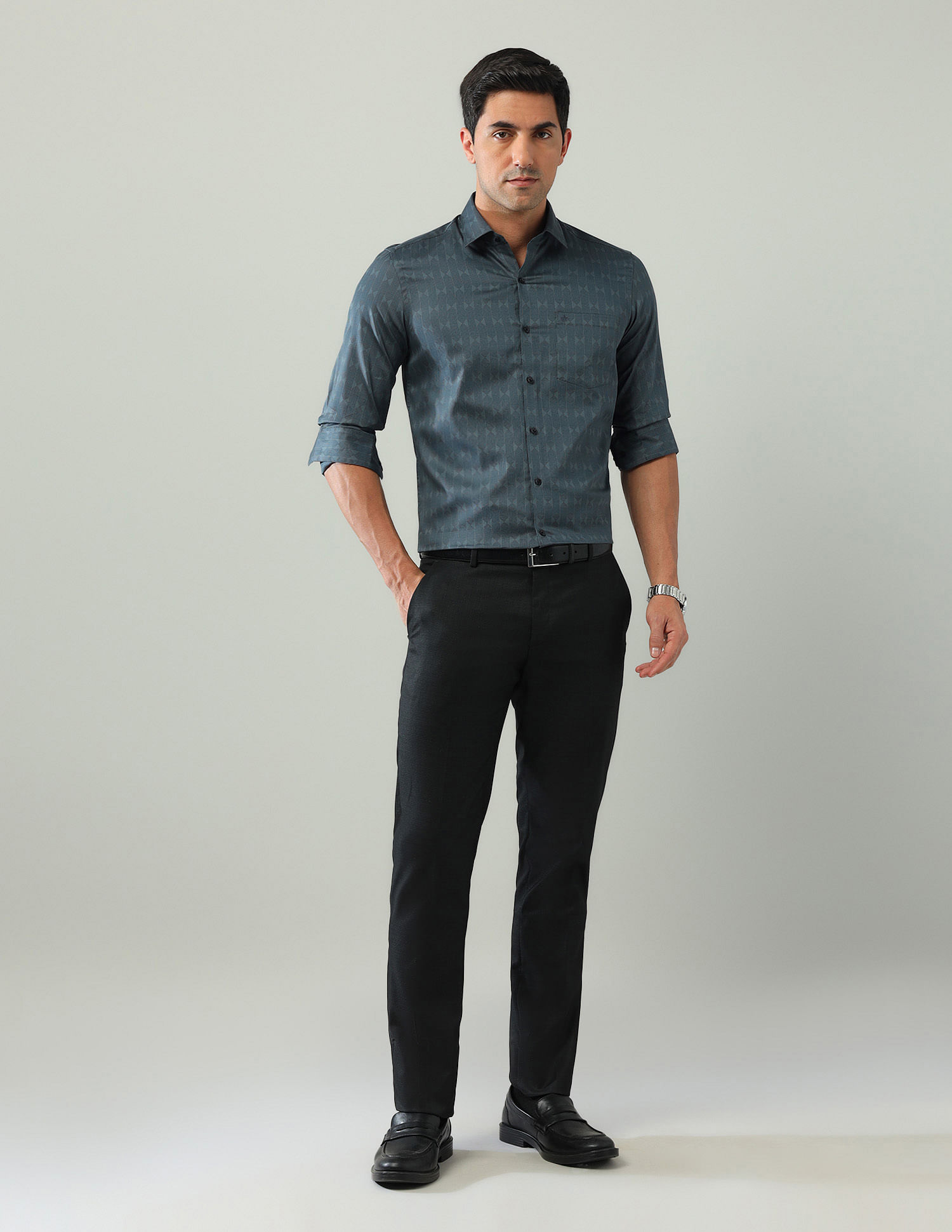 Arrow Manhattan Slim Fit Pure Cotton Satin Shirt