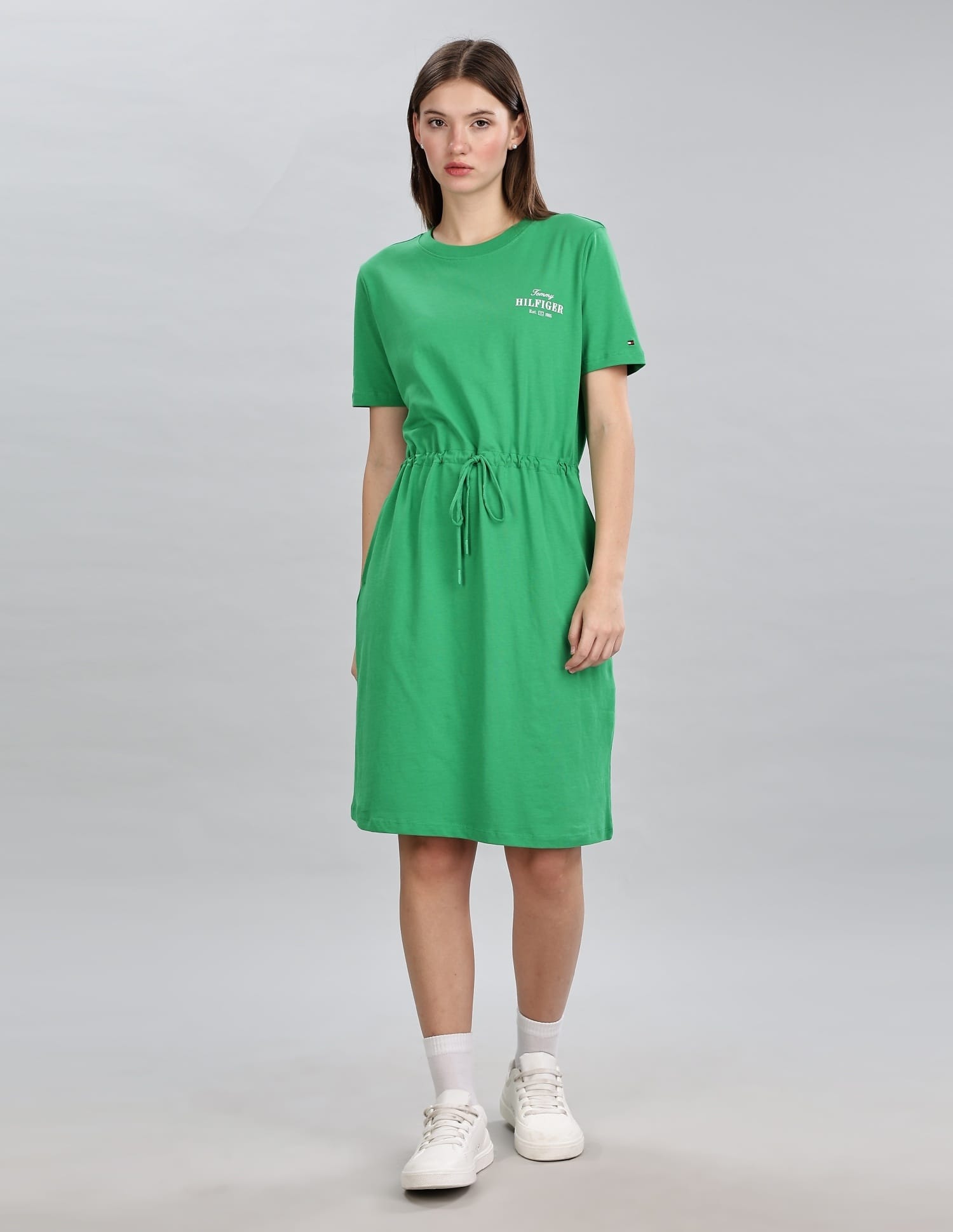 green emerald velvet dress Tommy Hilfiger Women's Sleeveless Ruffle Hem Jewel Neck Crepe Sheath Mini  Dress, Abundant Green, 4 at Amazon Women's Clothing store