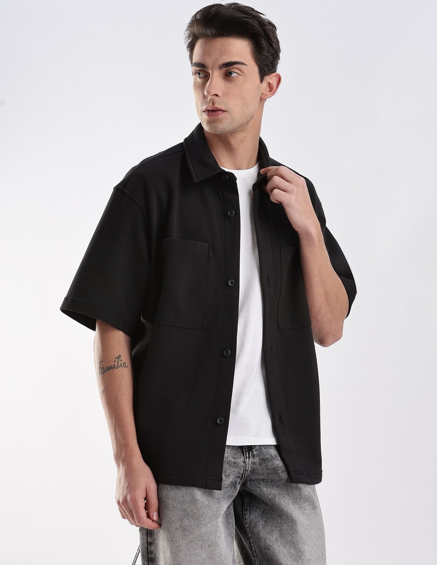 Calvin Klein Jeans Solid Relaxed Fit Woven Shirt