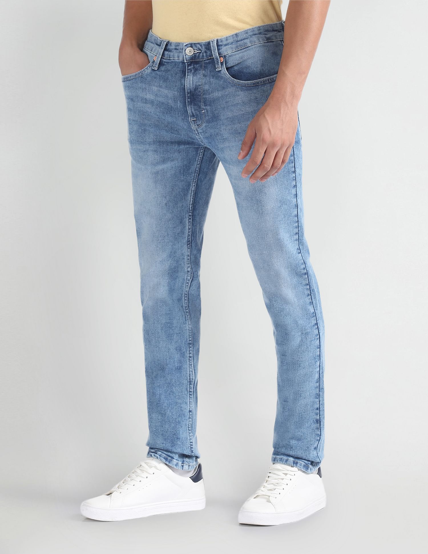 Flying Machine Mid Rise Freddie Slim Straight Fit Jeans