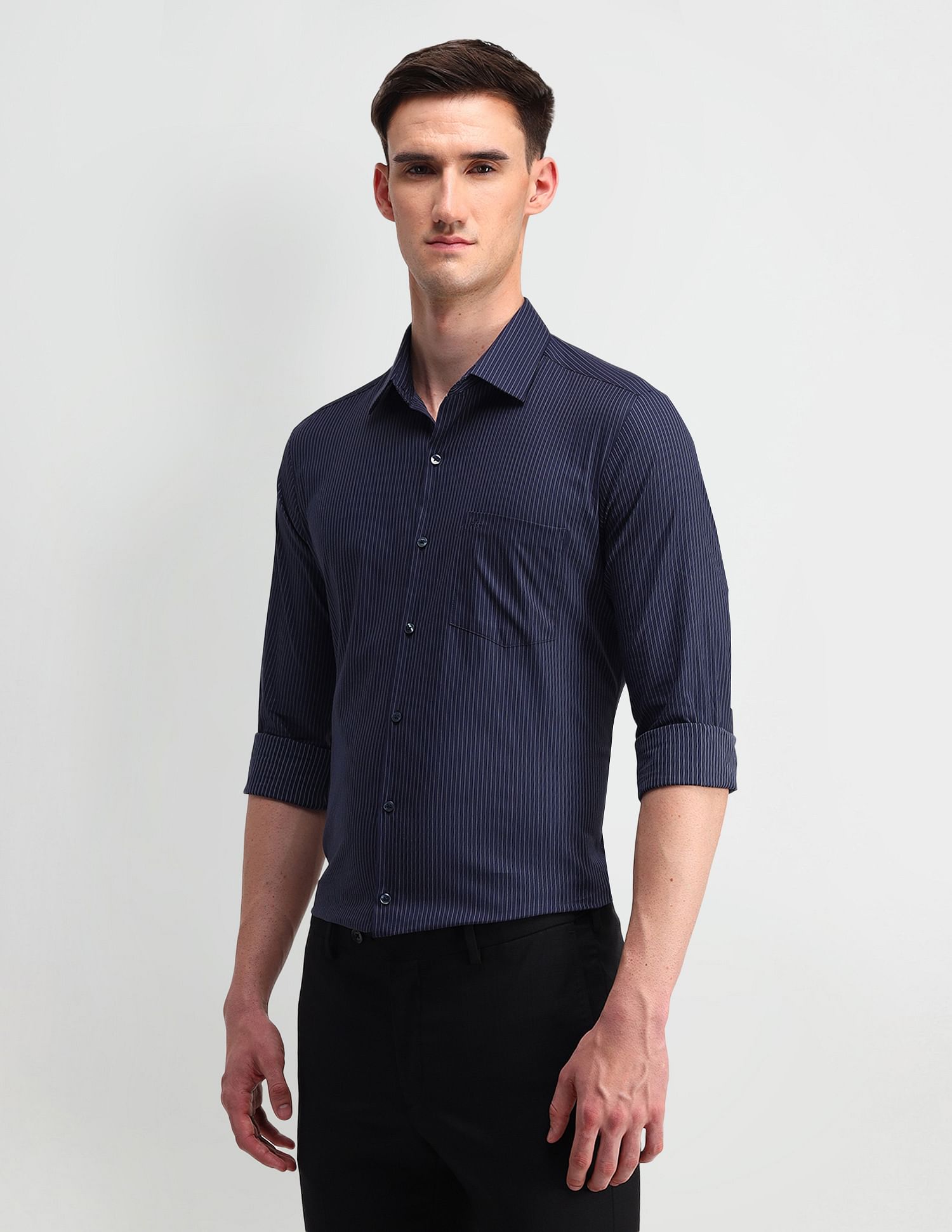Arrow Manhattan Slim Fit Pinstripes Shirt