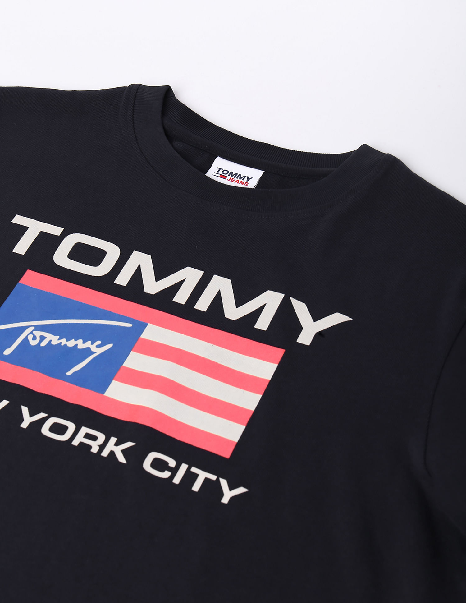 Tommy Hilfiger Classic Modern Prep Flag T-Shirt