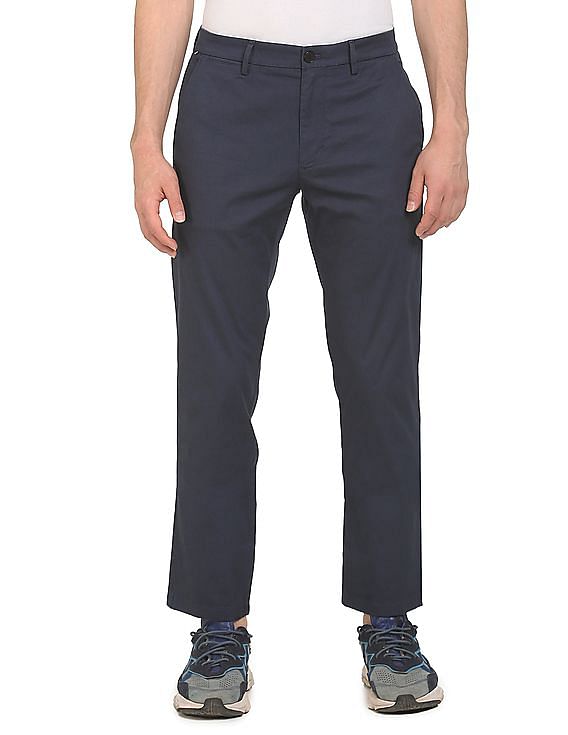 Tommy Hilfiger Men Navy Mid Rise Solid Casual Trousers