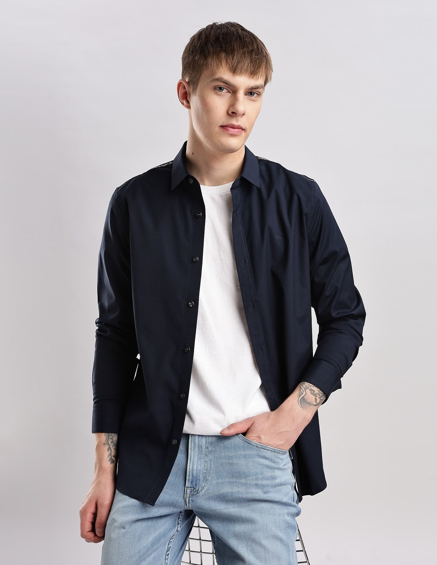 Calvin Klein Jeans Solid Slim Fit Plain Woven Shirt