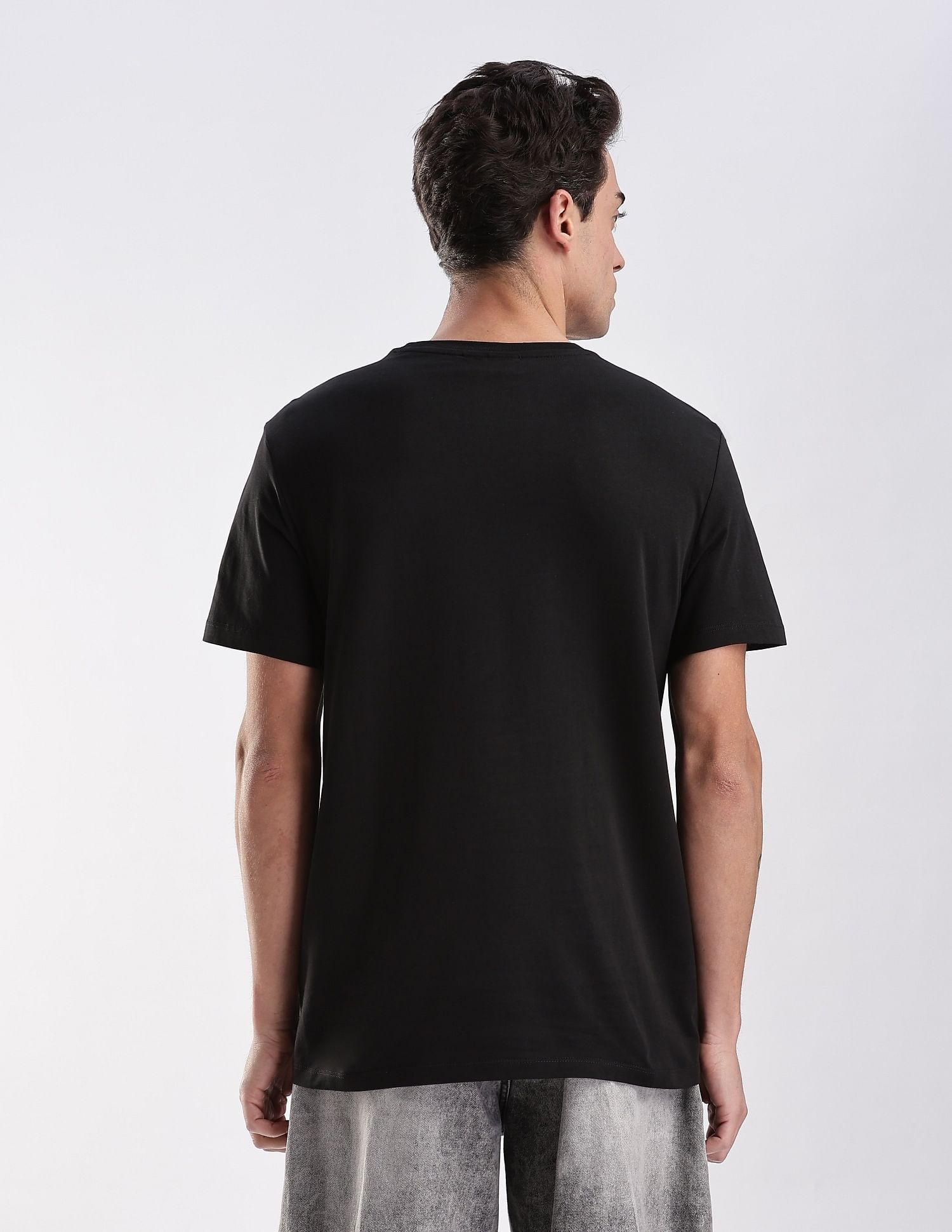 Calvin Klein Jeans Regular-Fit Solid Cotton T-Shirt