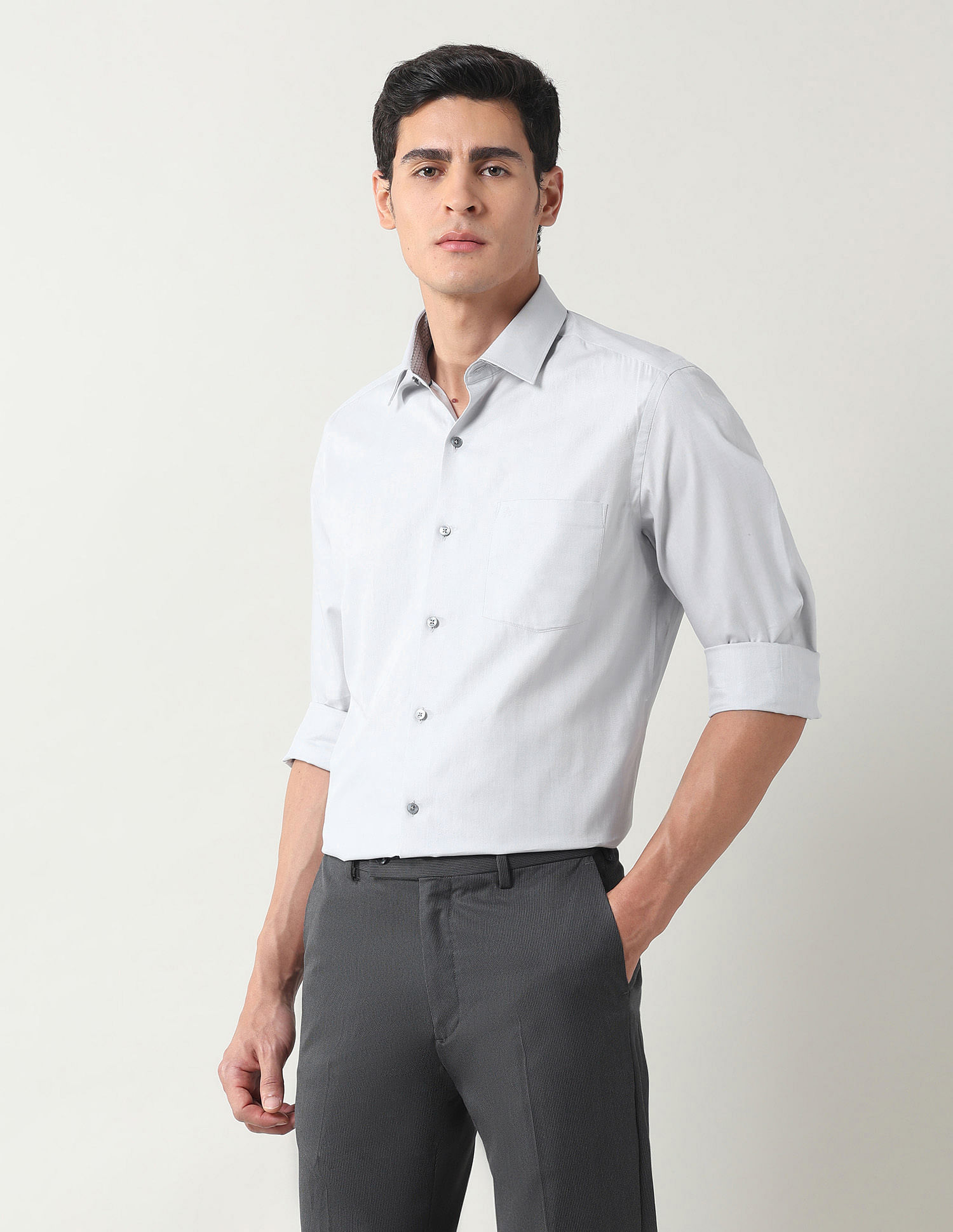 Arrow Manhattan Slim Fit Pure Cotton Twill Shirt