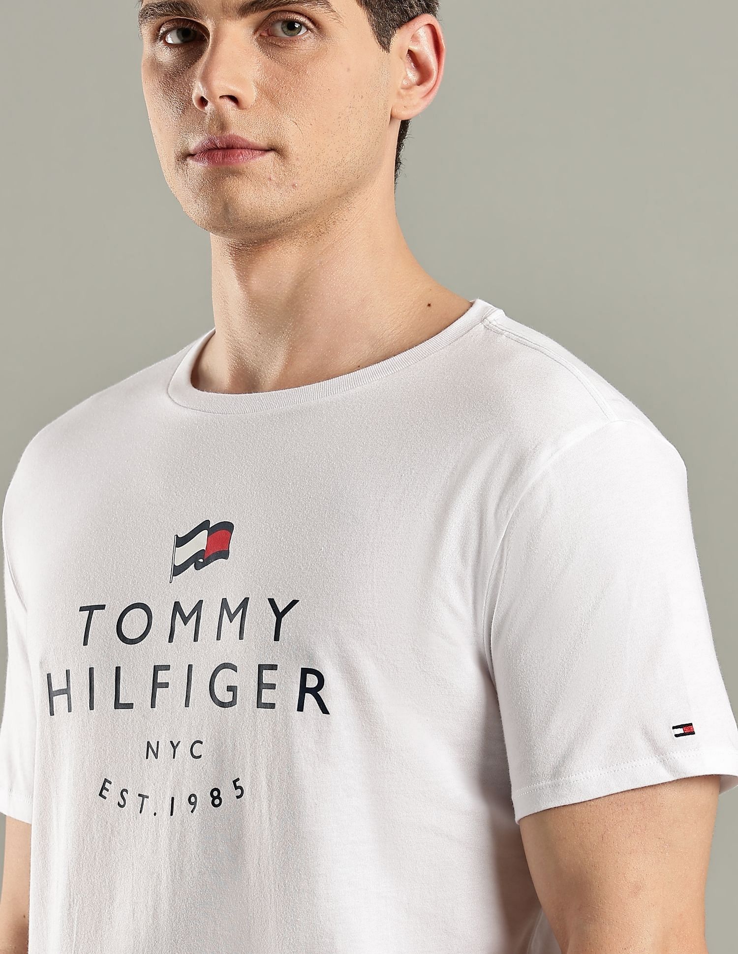 Tommy Hilfiger Logo Regular-Fit Cotton T-Shirt