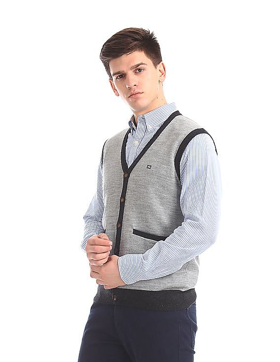 Arrow Sports V-Neck Sleeveless Cardigan