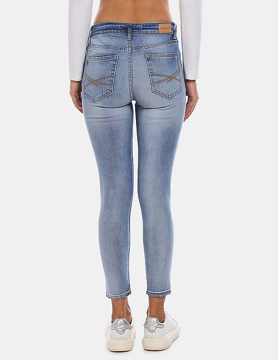 Aeropostale Women Blue Mid Rise Medium Washed Distressed Jeans