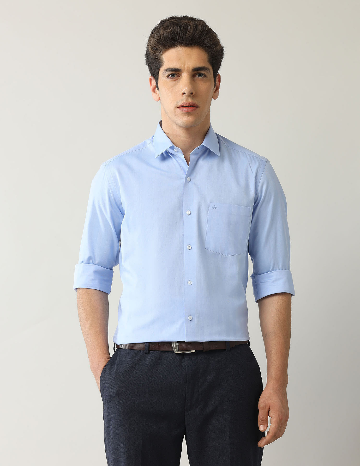 Arrow Solid Manhattan Slim Fit Shirt