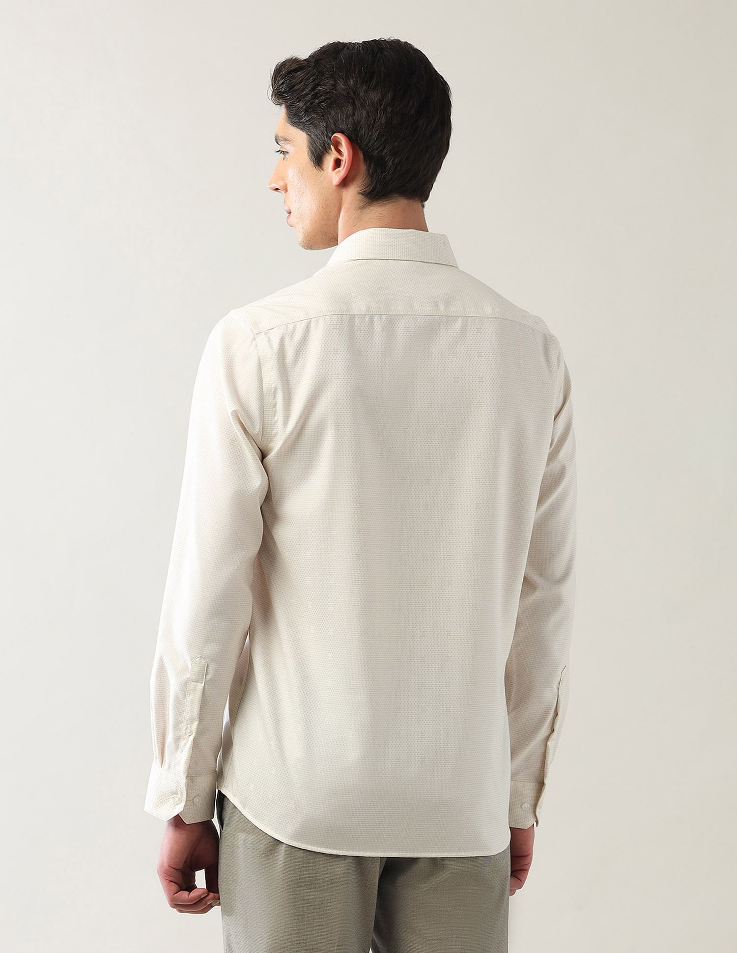 Arrow Manhattan Slim Fit Autopress Shirt