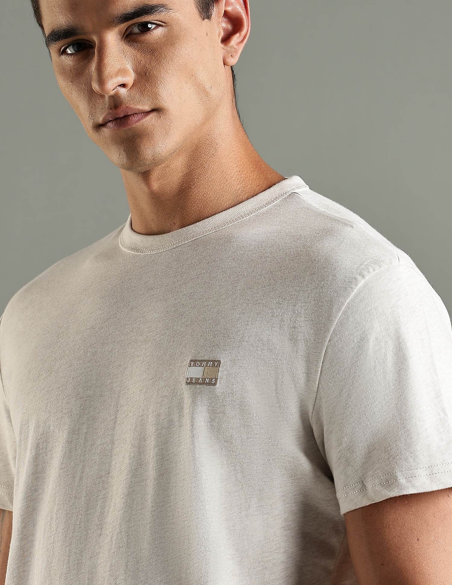 Tommy Hilfiger Solid Regular Fit Cotton T-Shirt
