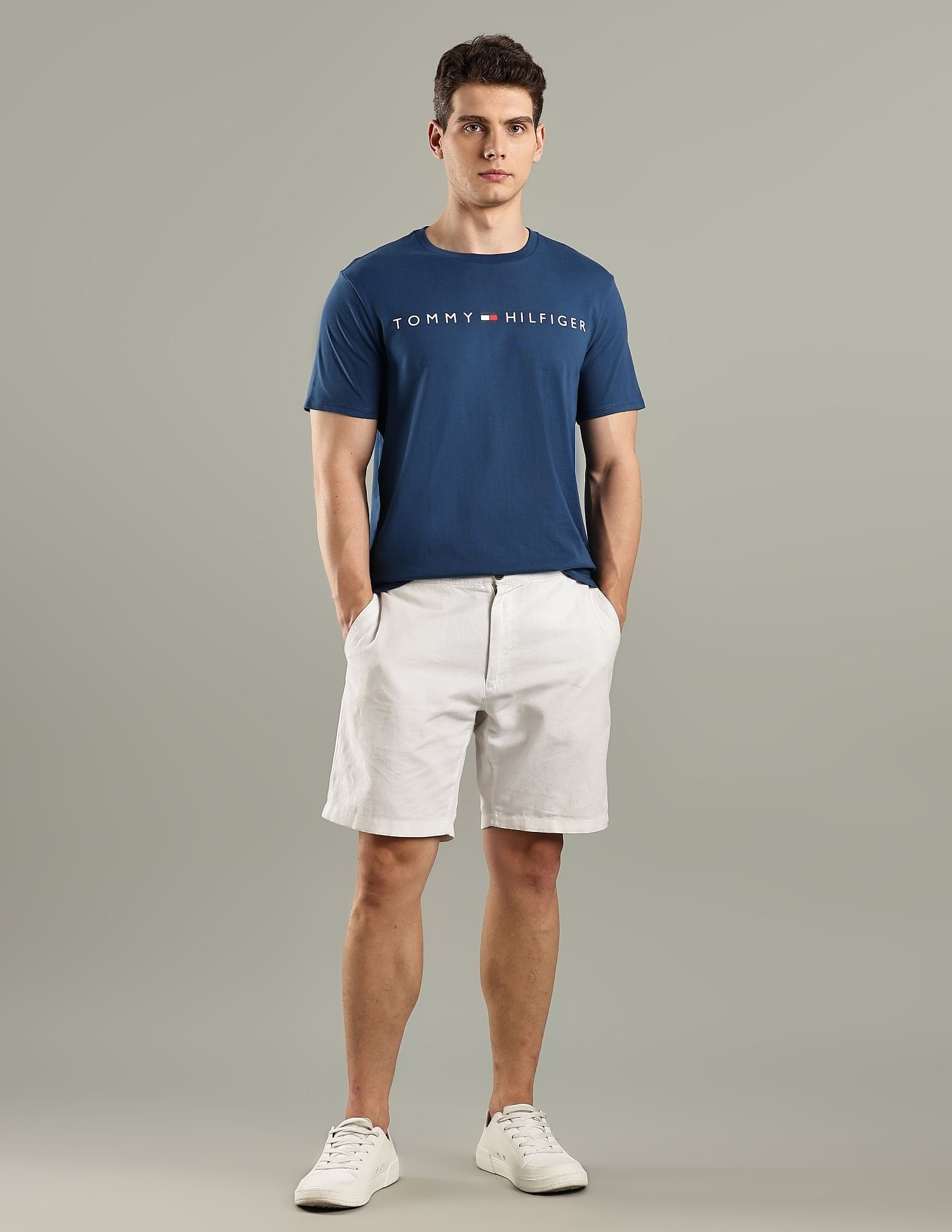 Tommy Hilfiger Logo Regular-Fit Cotton T-Shirt