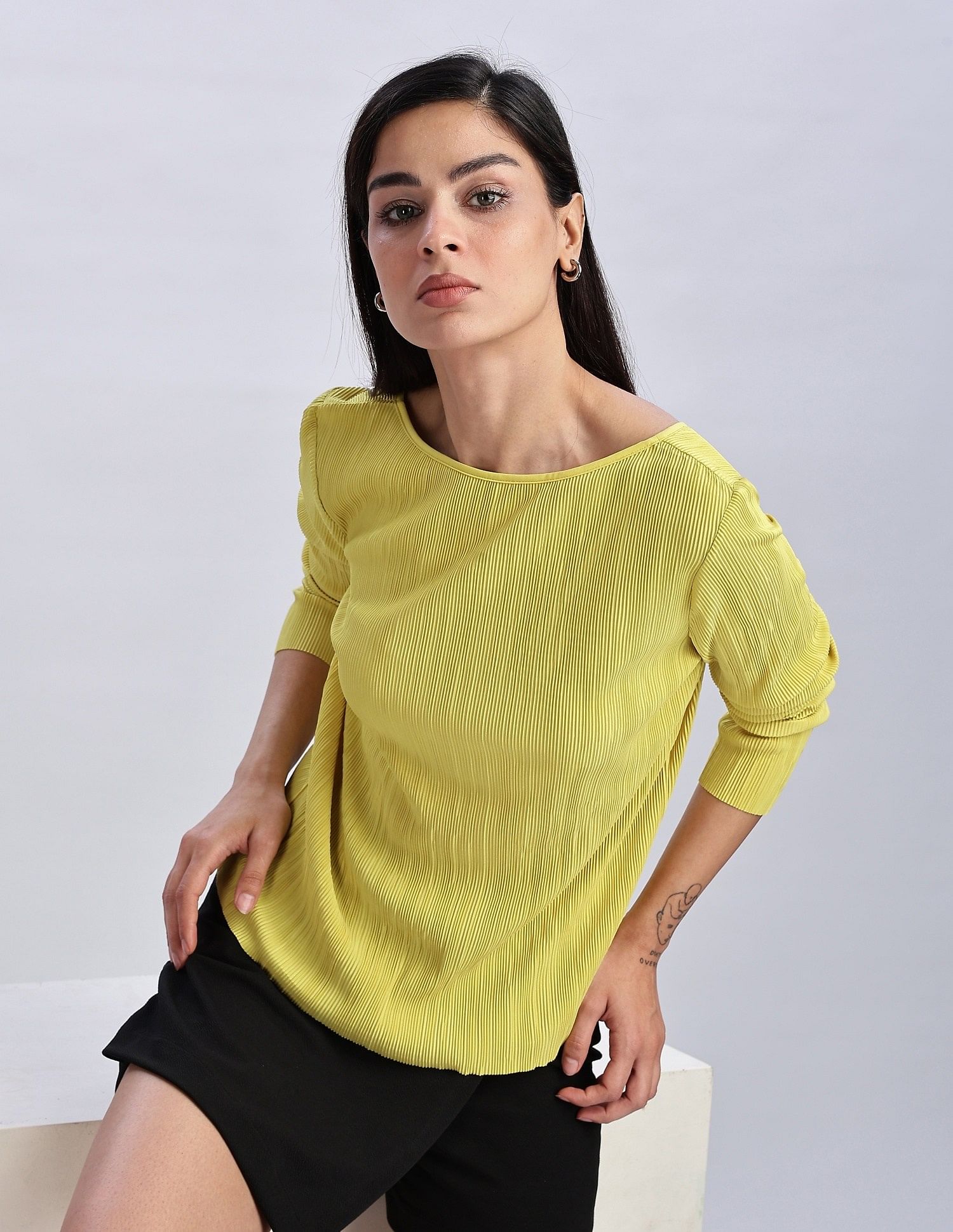 Calvin Klein Jeans Slim Fit Polyester Round Neck Tops