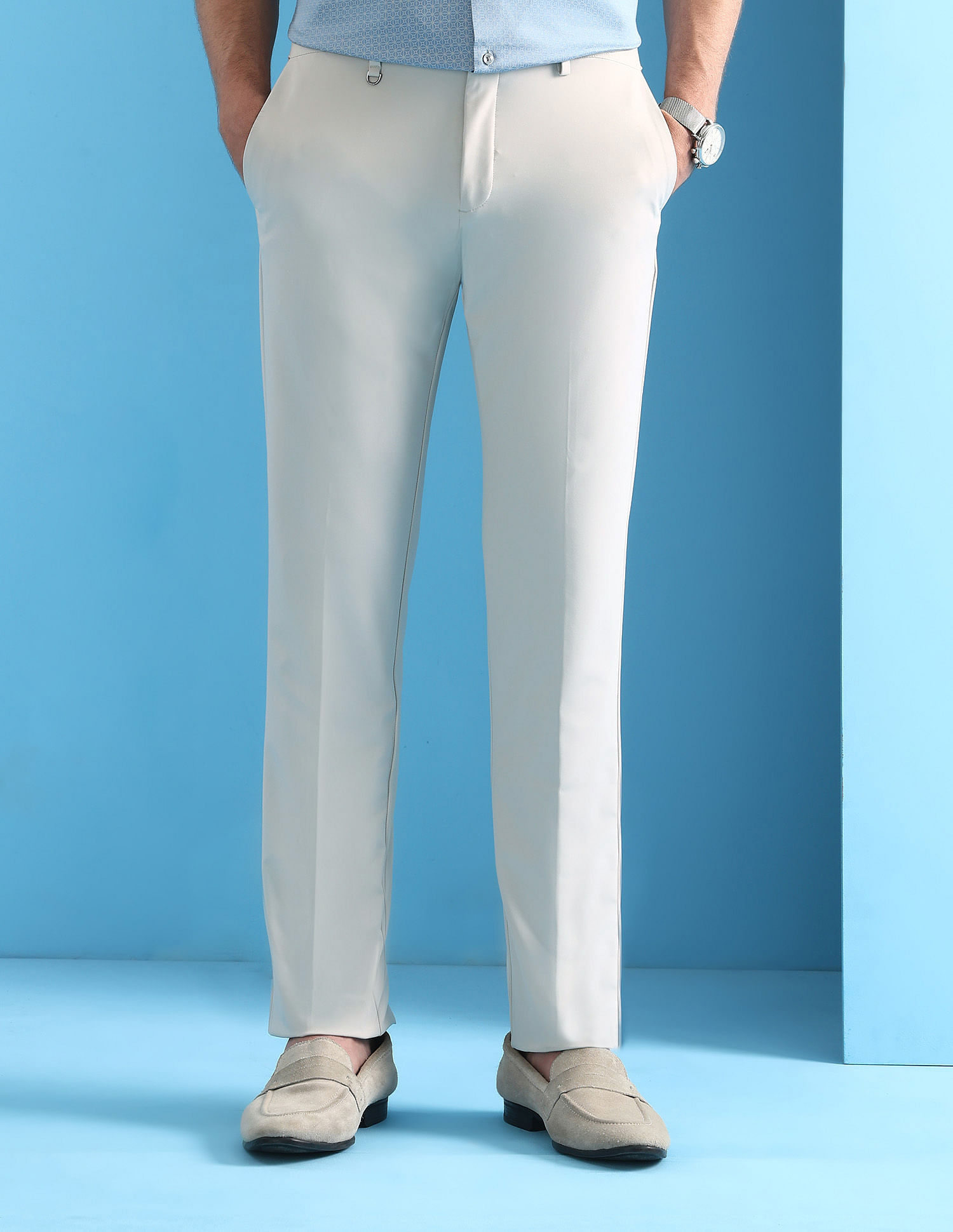 Arrow Newyork Solid Regular Fit Knitted Trousers