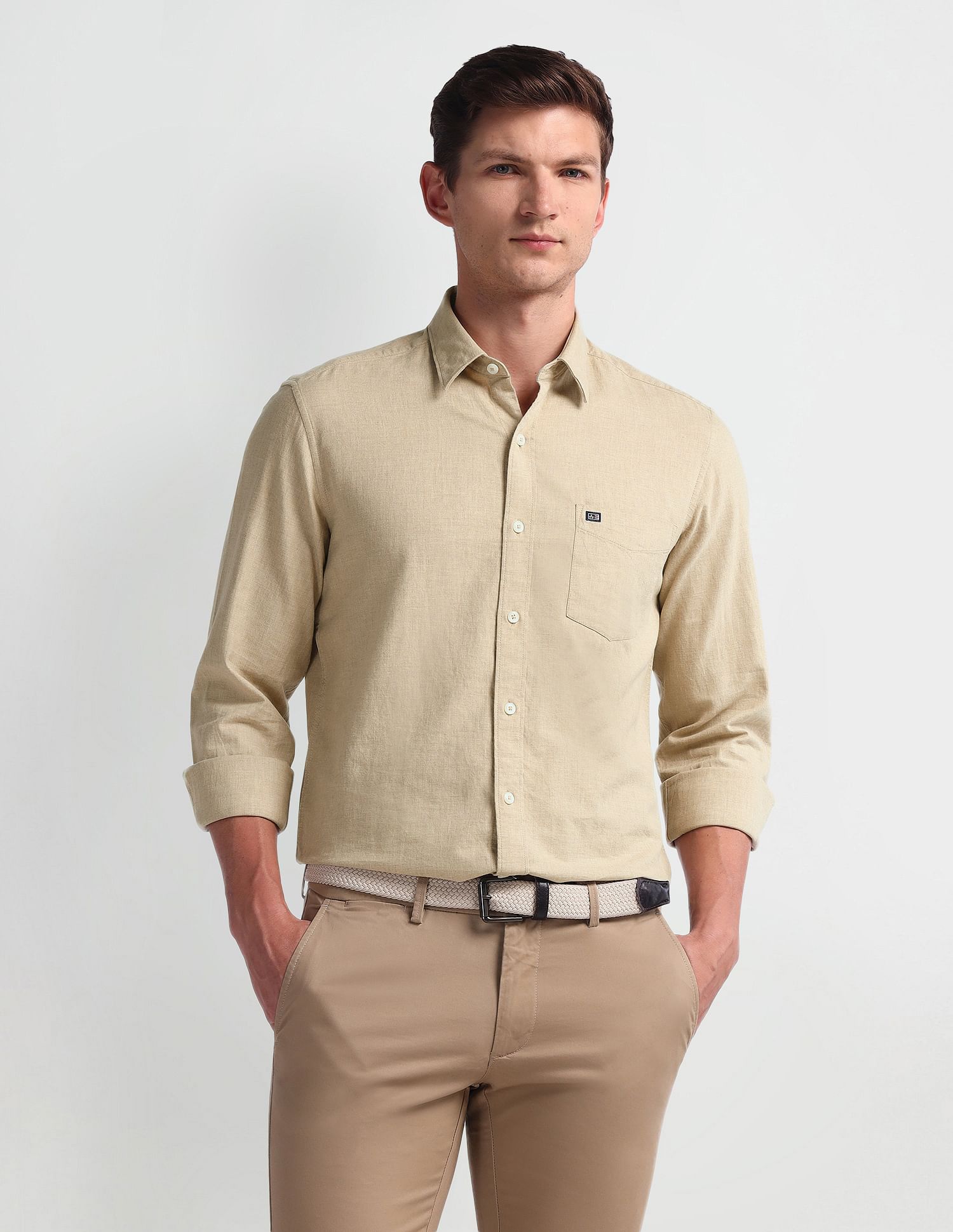 Arrow Sport Heathered Manhattan Slim Shirt