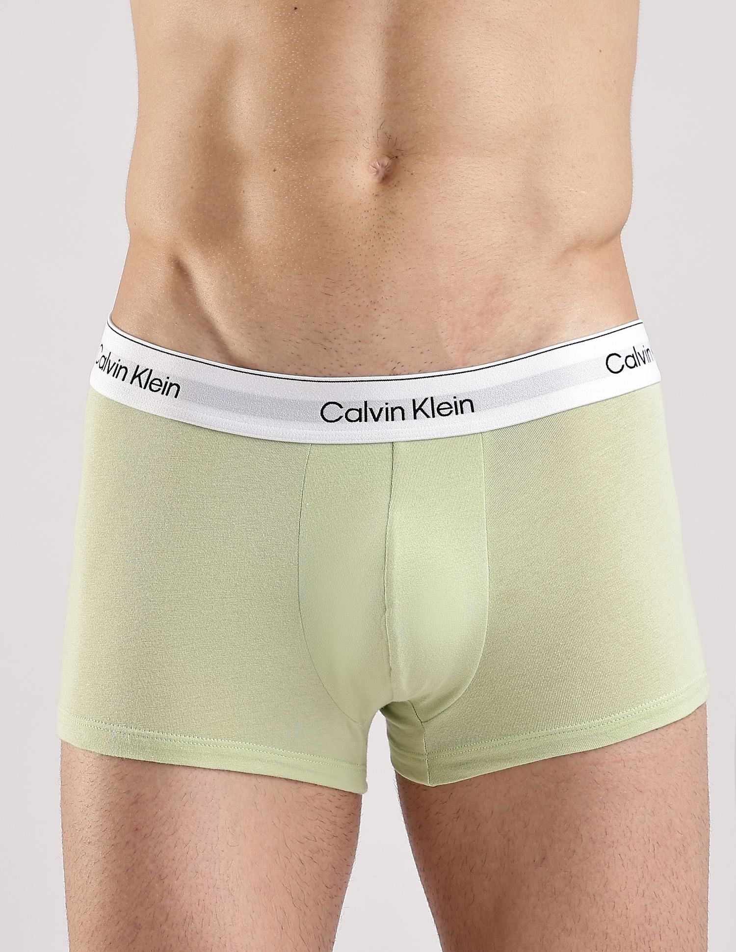 Calvin Klein Underwear Multi-Coloured Solid Low Rise Trunk - Pack Of 3