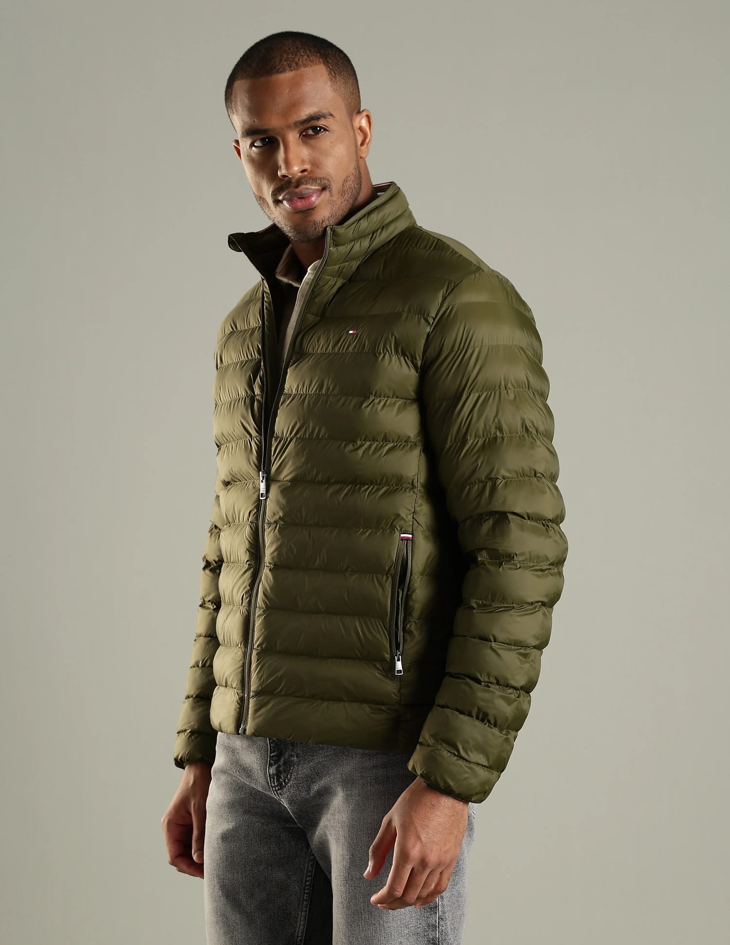 Buy Tommy Hilfiger Solid Regular Fit Nylon Jacket - NNNOW.com