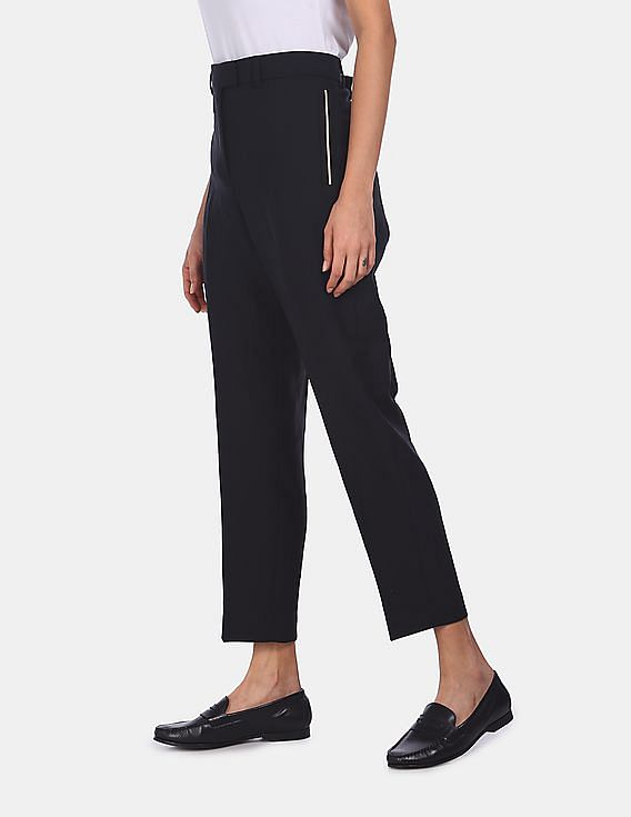 Buy Calvin Klein Women Black Uniform Twill Cigarette Pants - NNNOW.com
