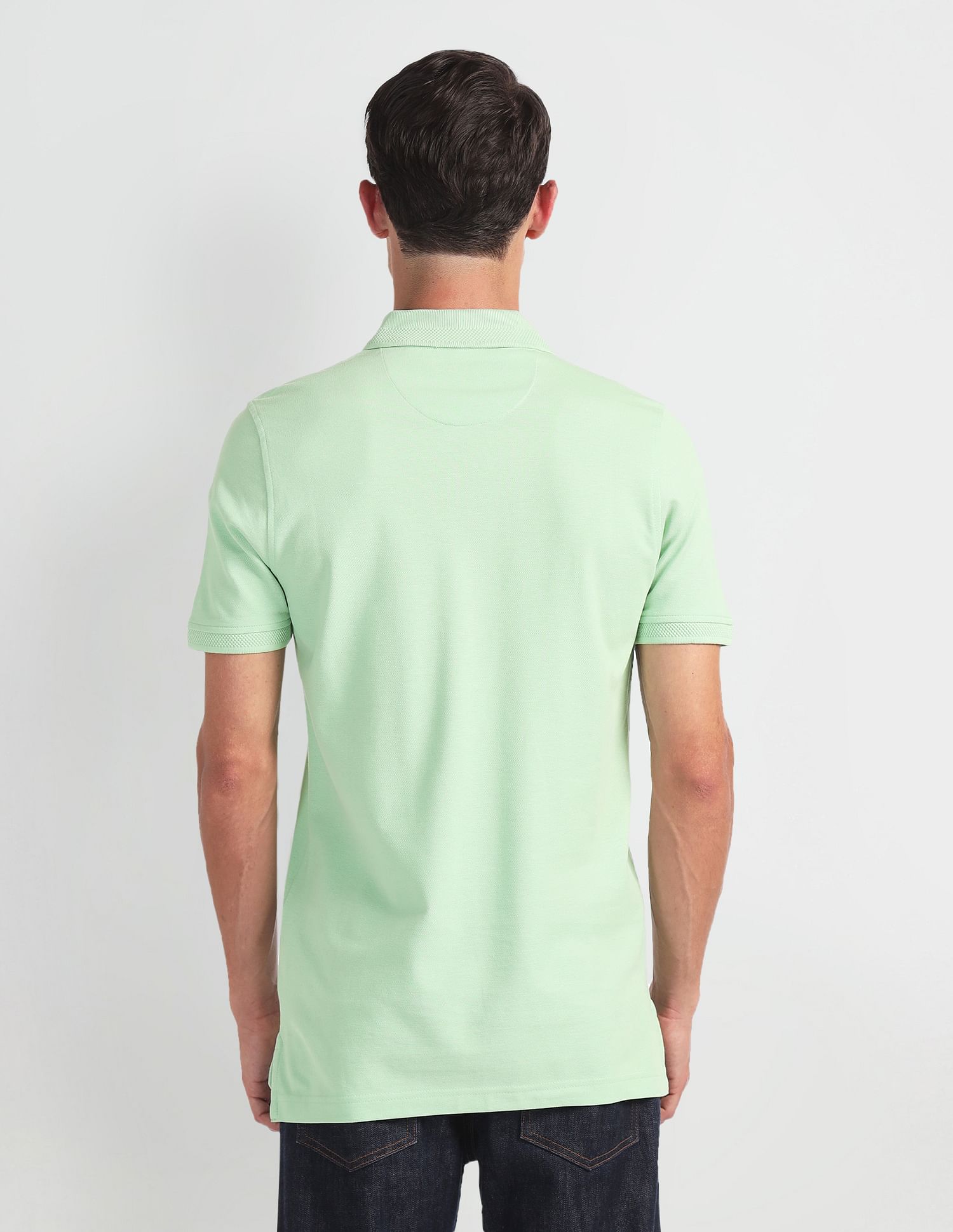 Arrow Sports Patterned Collar Solid Polo Shirt