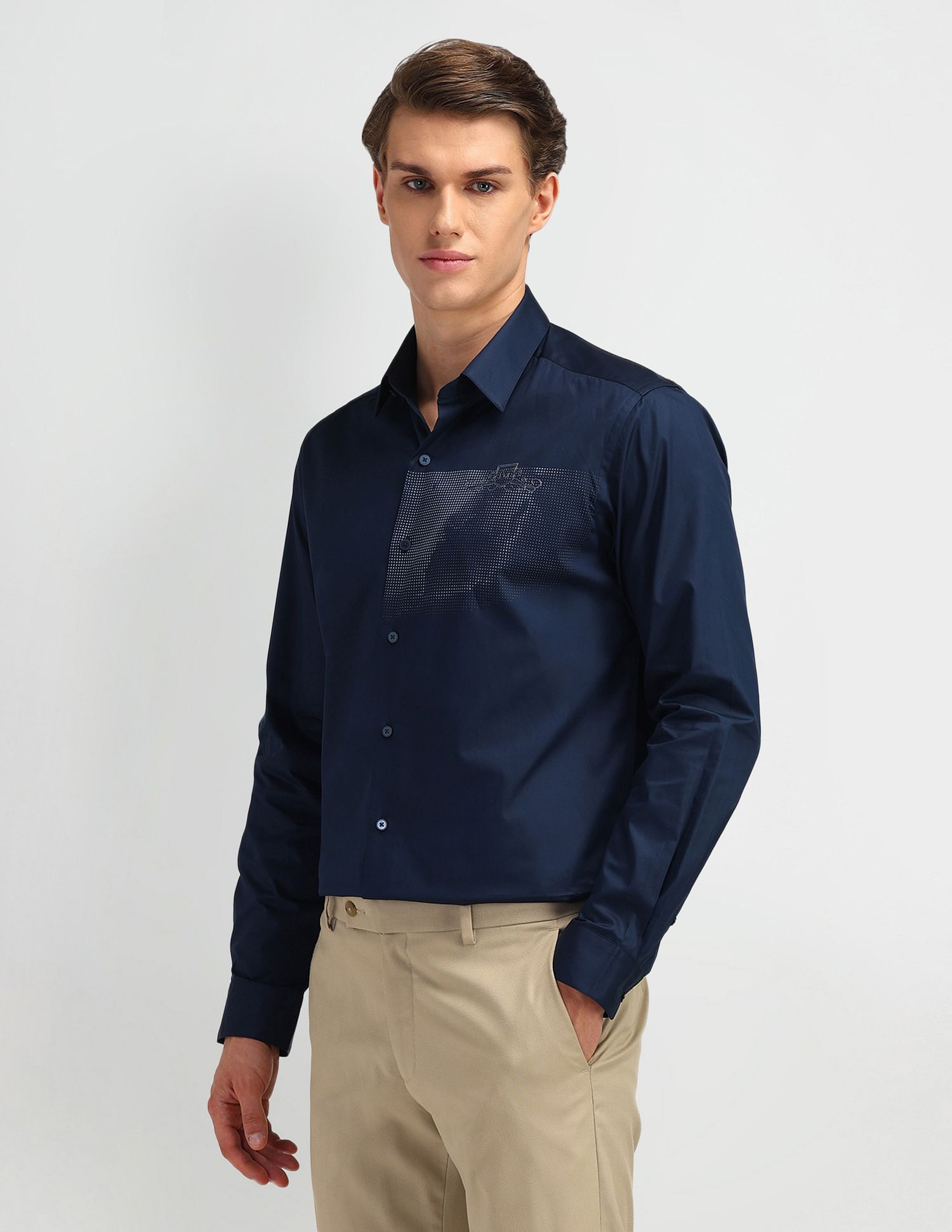Arrow Newyork Manhattan Slim Fit Solid Shirt