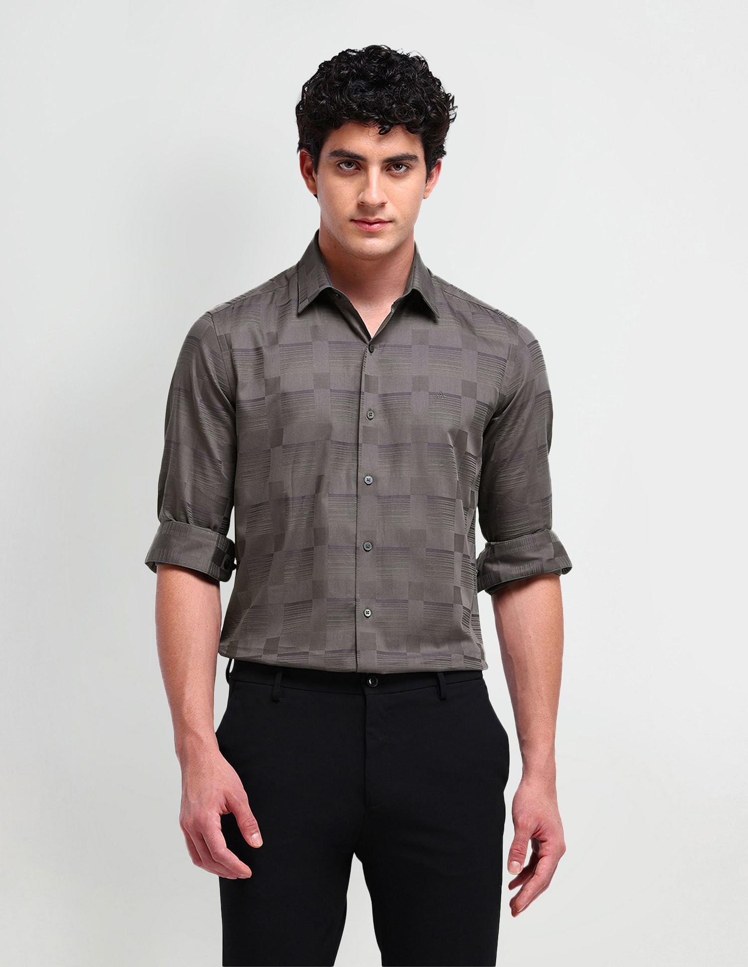 Arrow Newyork Manhattan Slim Fit Textured Shirt