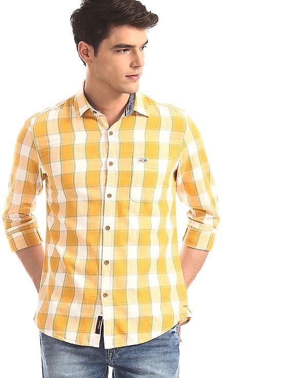 Men Yellow Spread Collar Check Shirt 