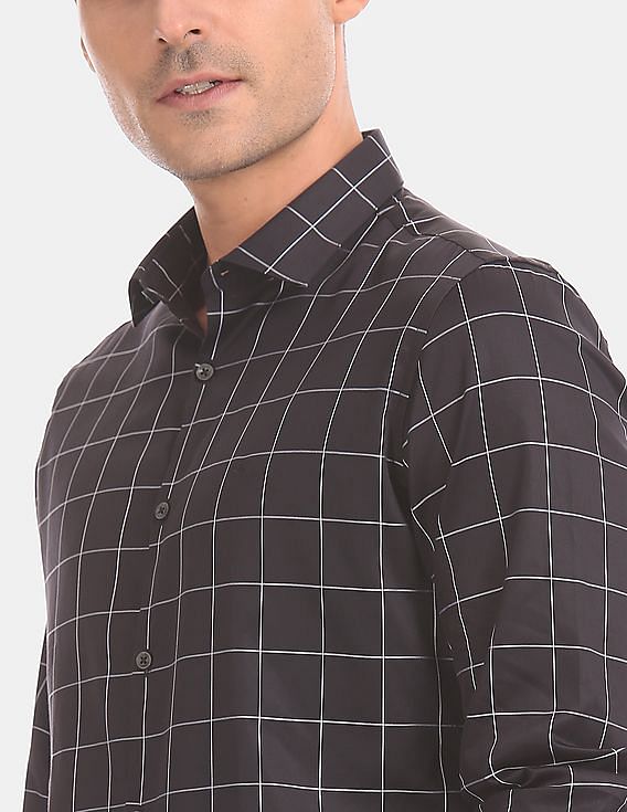 Calvin Klein Men Black Slim Fit Windowpane Check Casual Shirt