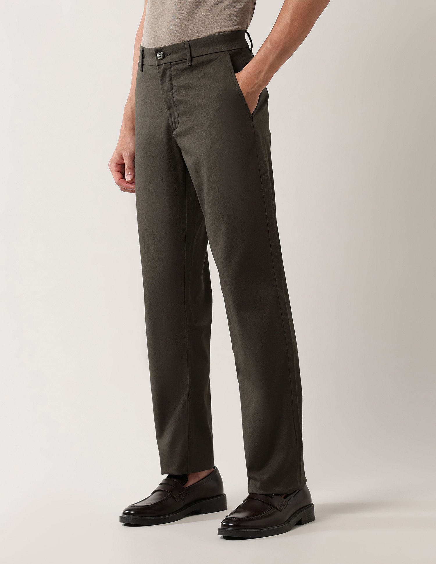 Arrow Sport Solid Dobby Autopress Flx Trousers