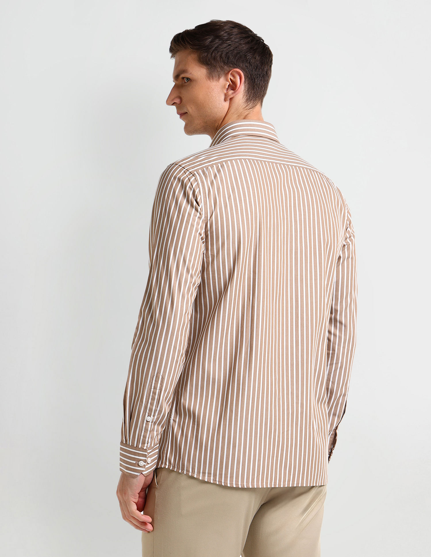 Arrow Manhattan Slim Fit Cotton Shirt