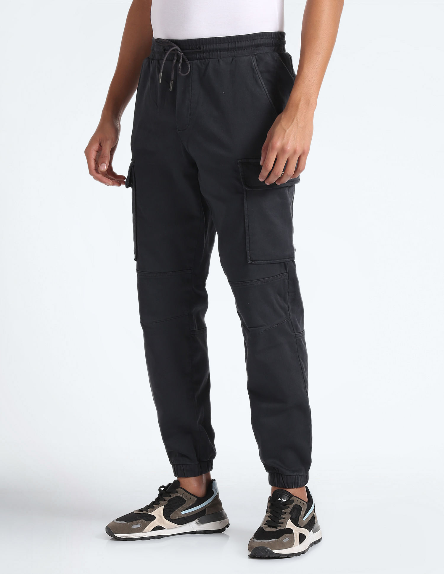 Buy Flying Machine Solid Cargo Pants - NNNOW.com