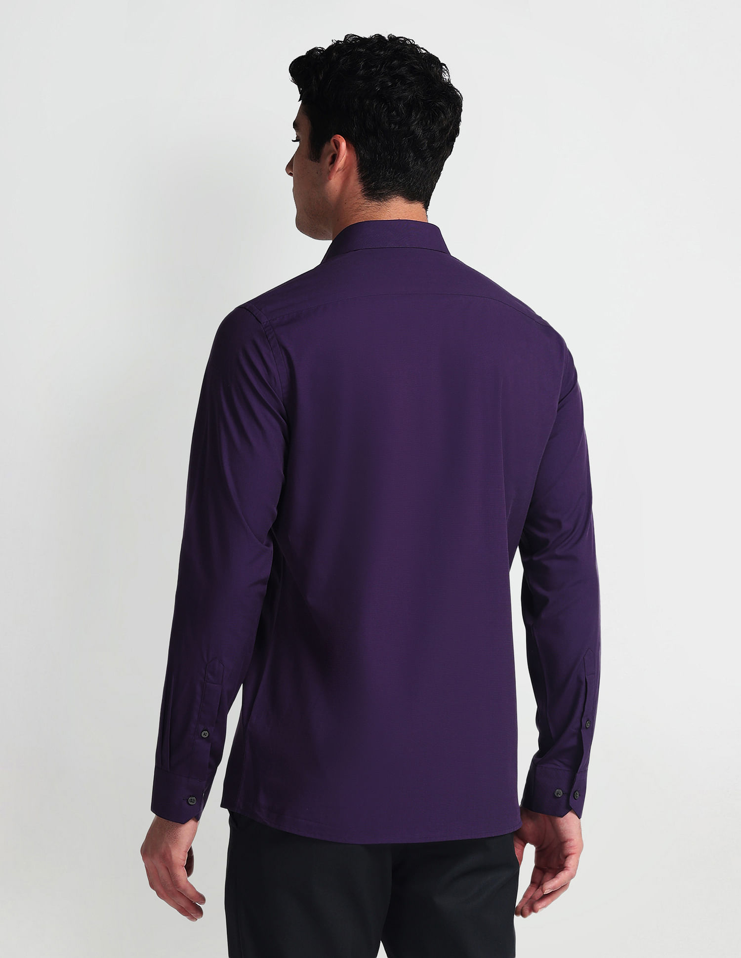 Arrow Pure Cotton Manhattan Slim Shirt