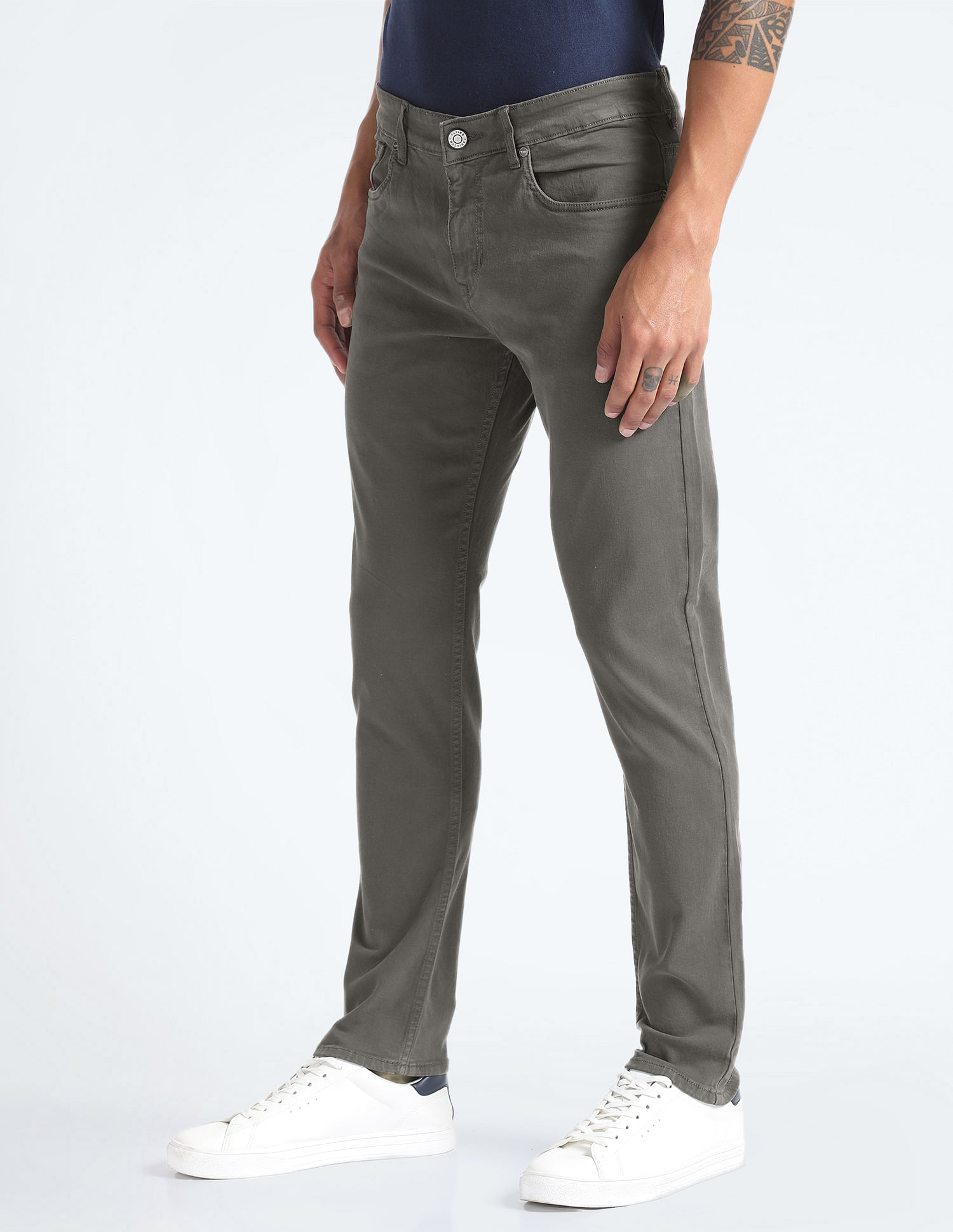 Flying Machine Slash Slim Tapered Fit Clean Look Jeans