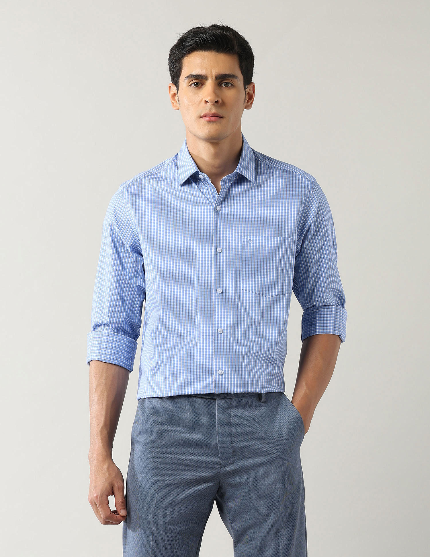 Arrow Graphic Printed Manhattan Slim Fit Shirt