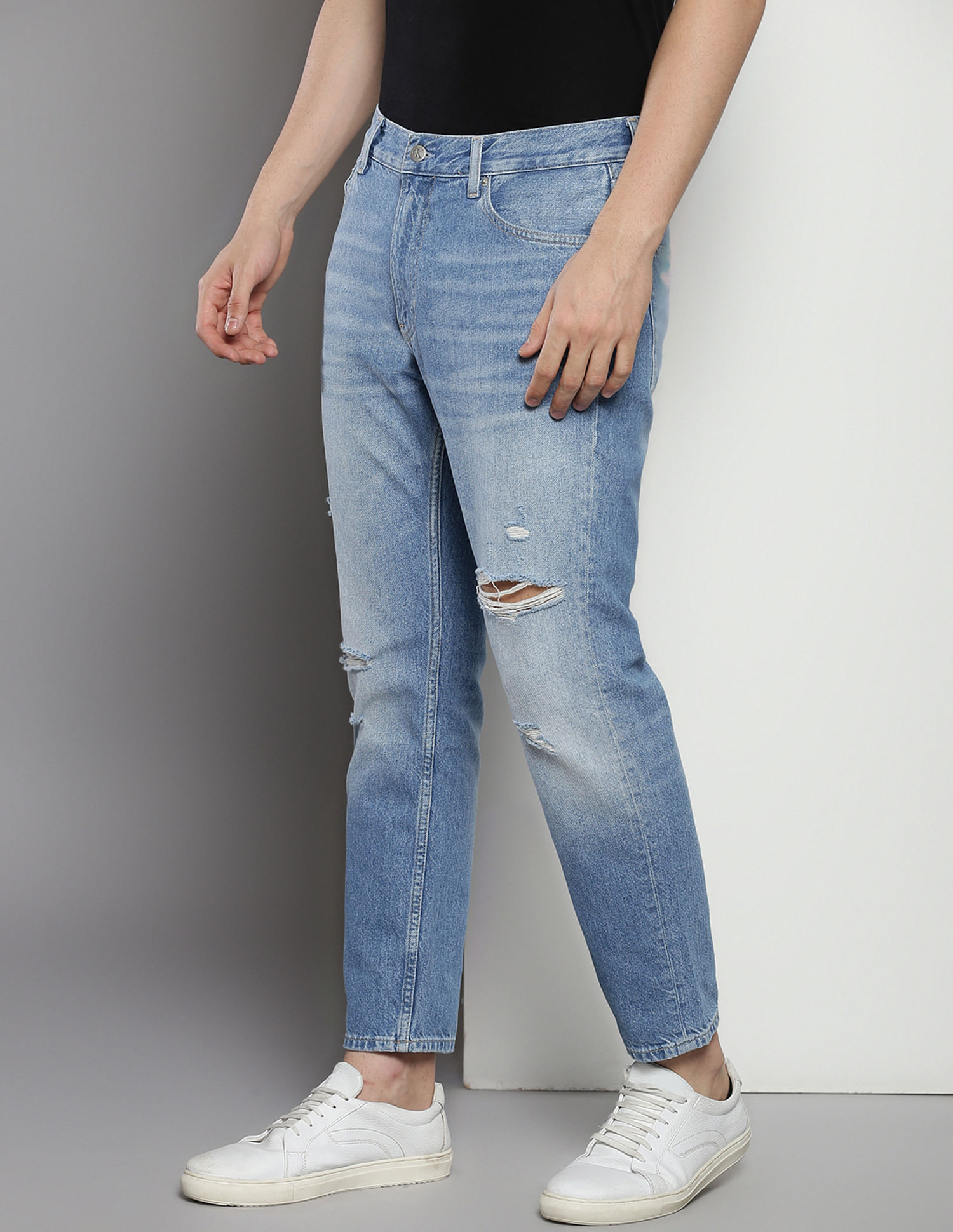 Calvin Klein Jeans Distressed Dad Jeans