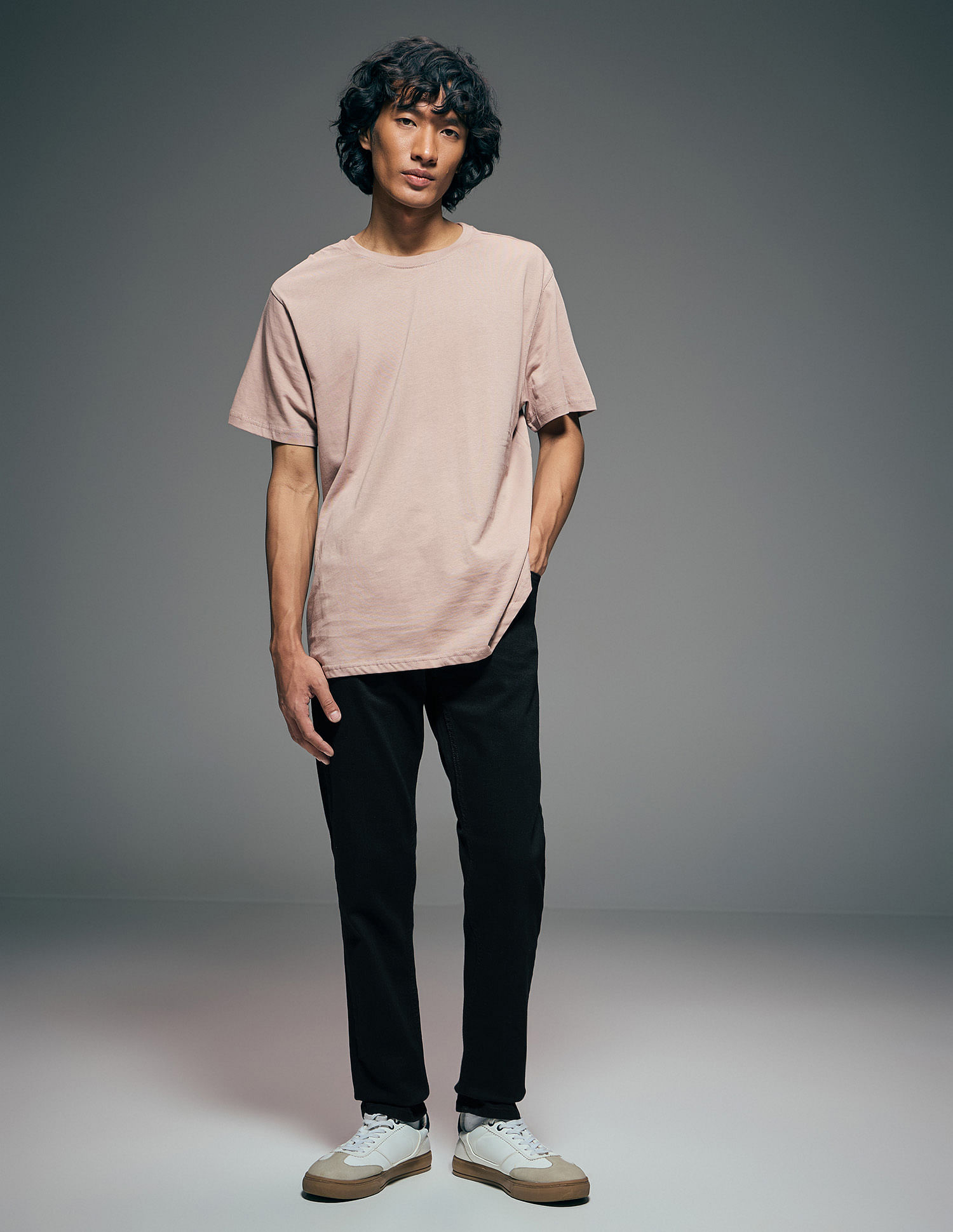 Flying Machine Slim Tapered Fit Mid Rise Jeans