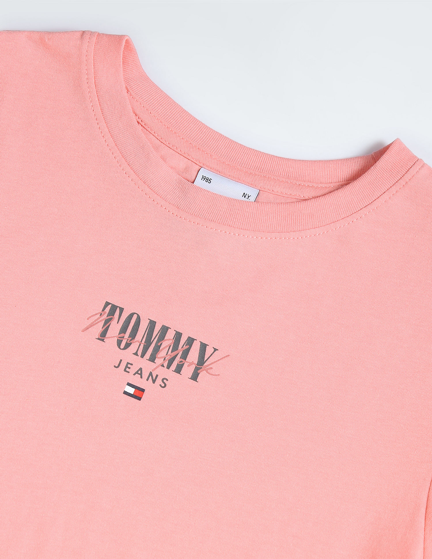 Tommy Hilfiger Essential Logo Slim T-Shirt
