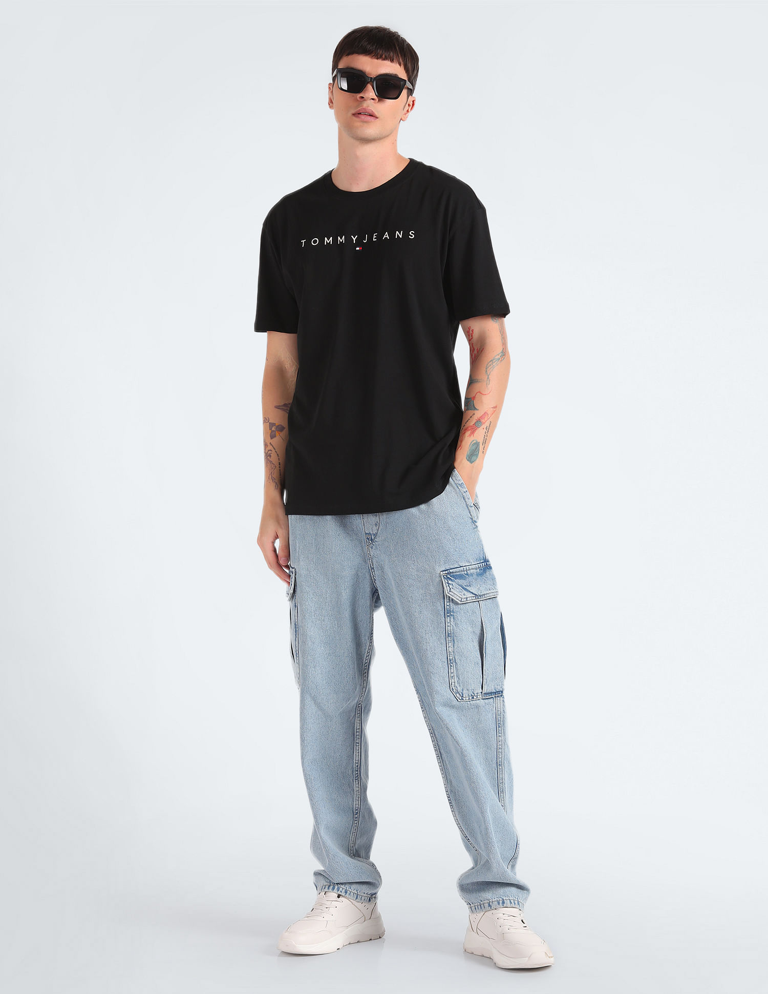 Tommy Hilfiger Regular Fit Linear Logo T-Shirt