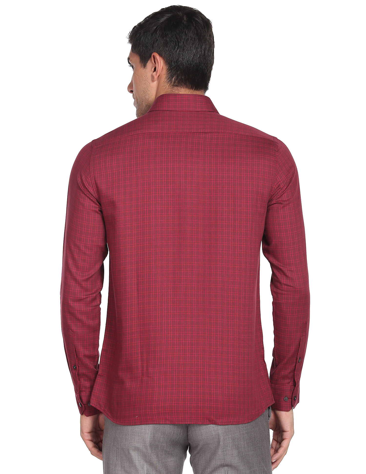 Arrow Men Maroon Outline Check Manhattan Slim Fit Formal Shirt