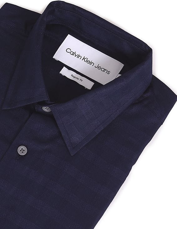 Buy Calvin Klein Men Navy Self Design Cotton Regular Fit Formal Shirt -  NNNOW.com