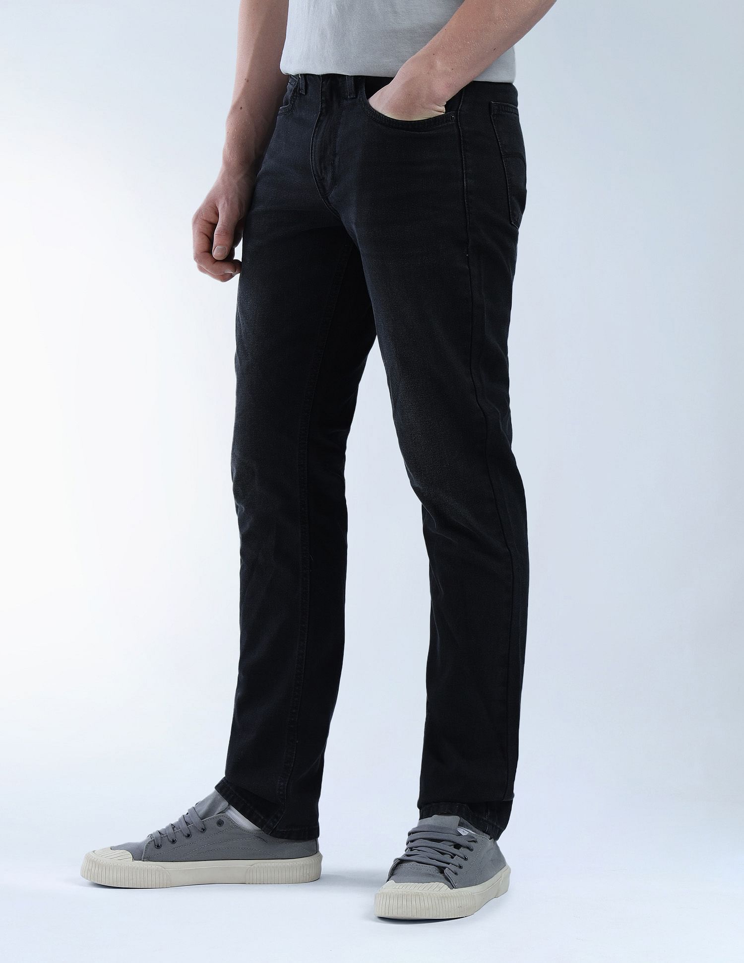 Flying Machine Mid Rise Freddie Slim Straight Fit Jeans