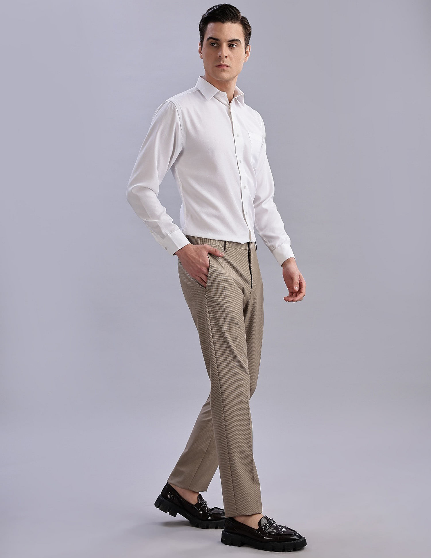 Tommy Hilfiger Regular-Fit Textured Mid Rise Trousers
