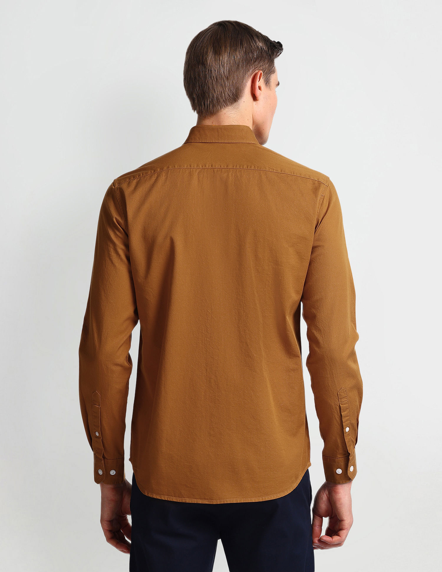 Arrow Sports Manhattan Slim Fit Solid Shirt