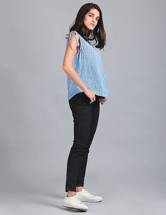 GAP Women Blue V-Neck Tie-Up Shoulder Top
