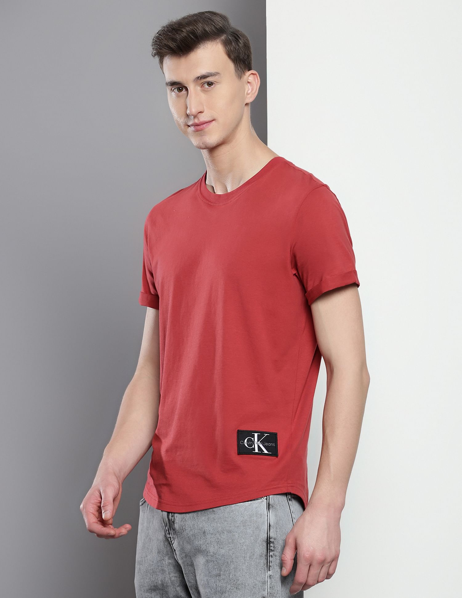 Calvin Klein Curved Hem Badge Logo T-Shirt