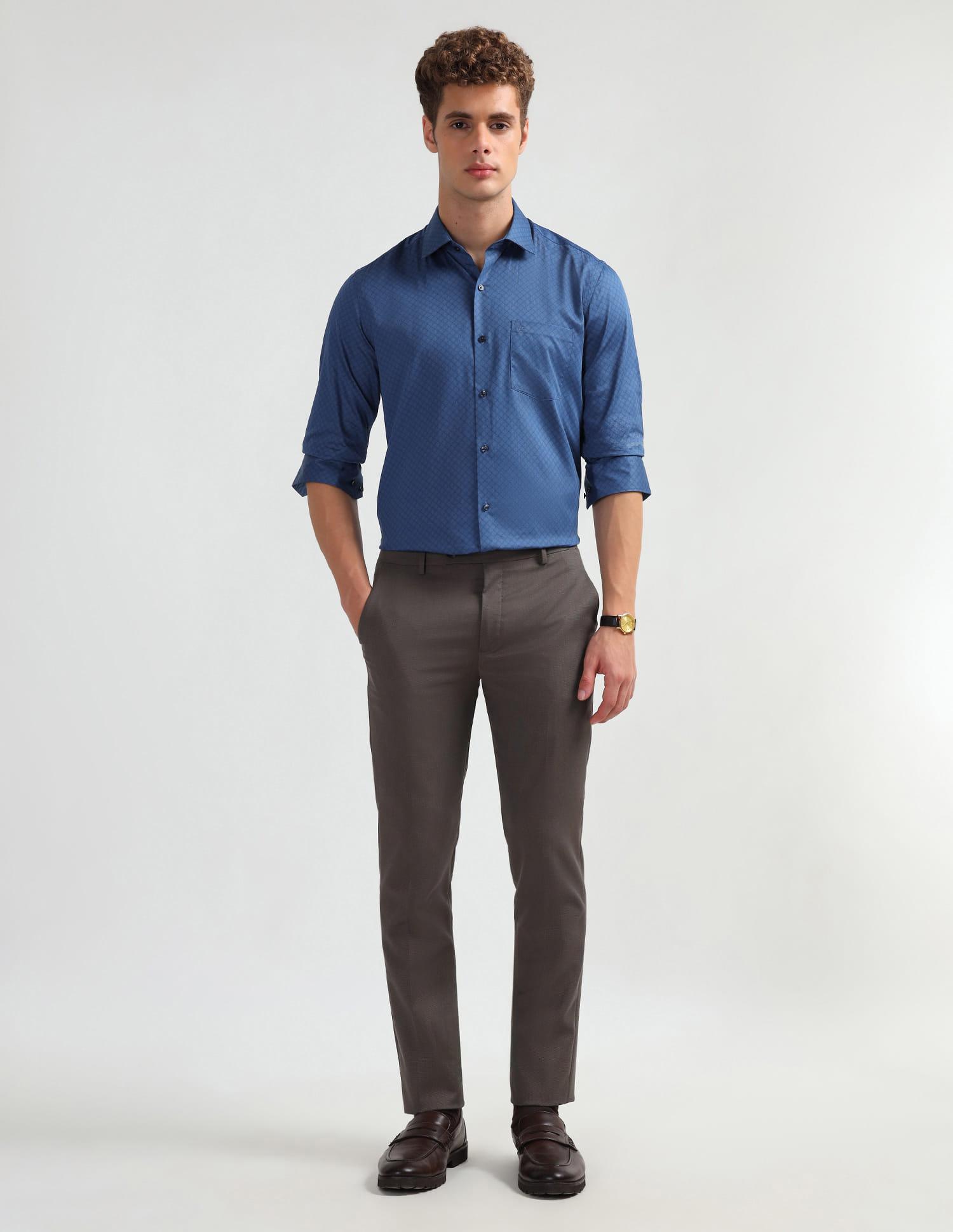 arrow fitted dress shirts sateen Men's Arrow Classic-Fit Sateen No-Iron Point-Collar Dress Shirt