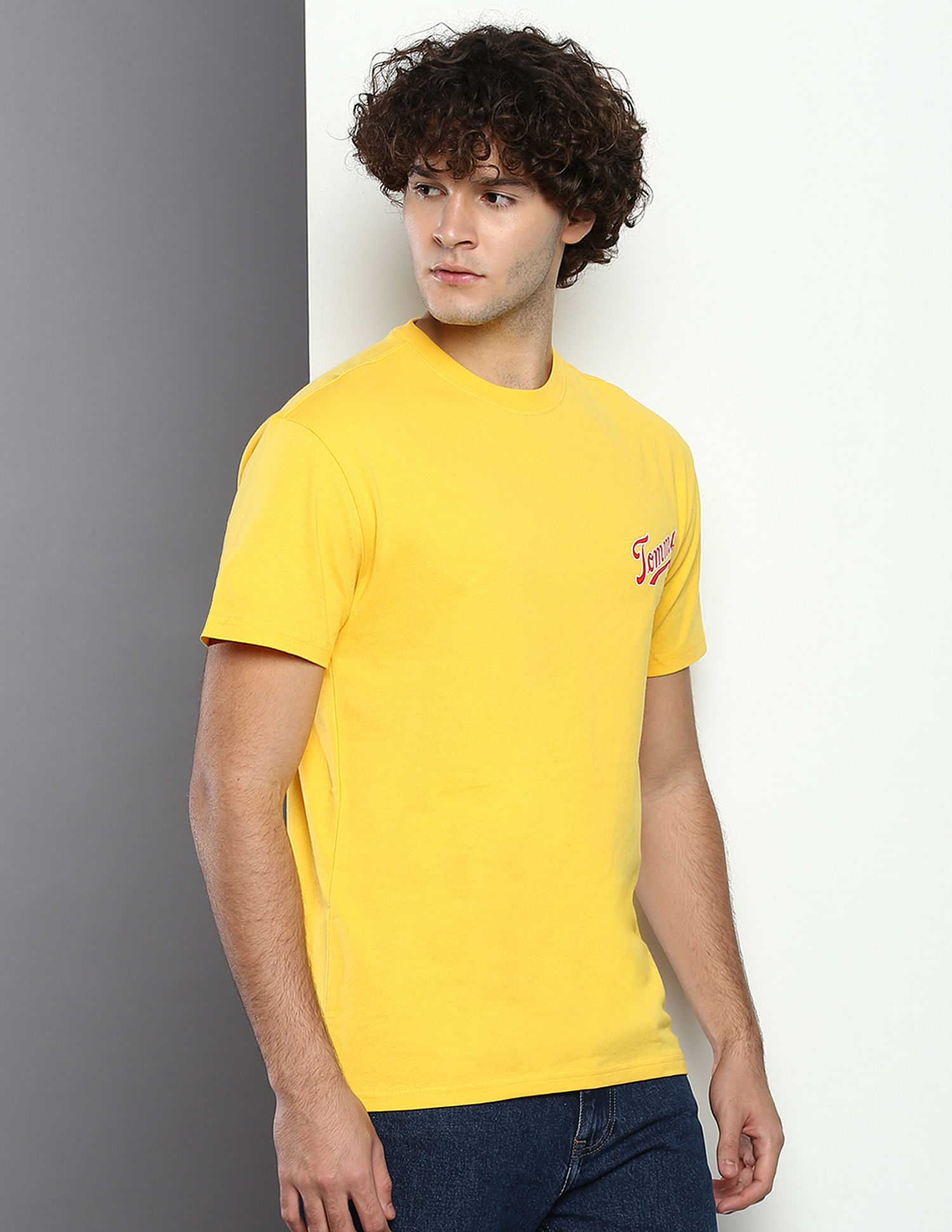 Tシャツ・カットソー TOM FORD Silk t-shirt Yellow TSJ383FAX835 TOM FORD - トムフォード 【新品同様】TSJ383 FAX835 シルク100