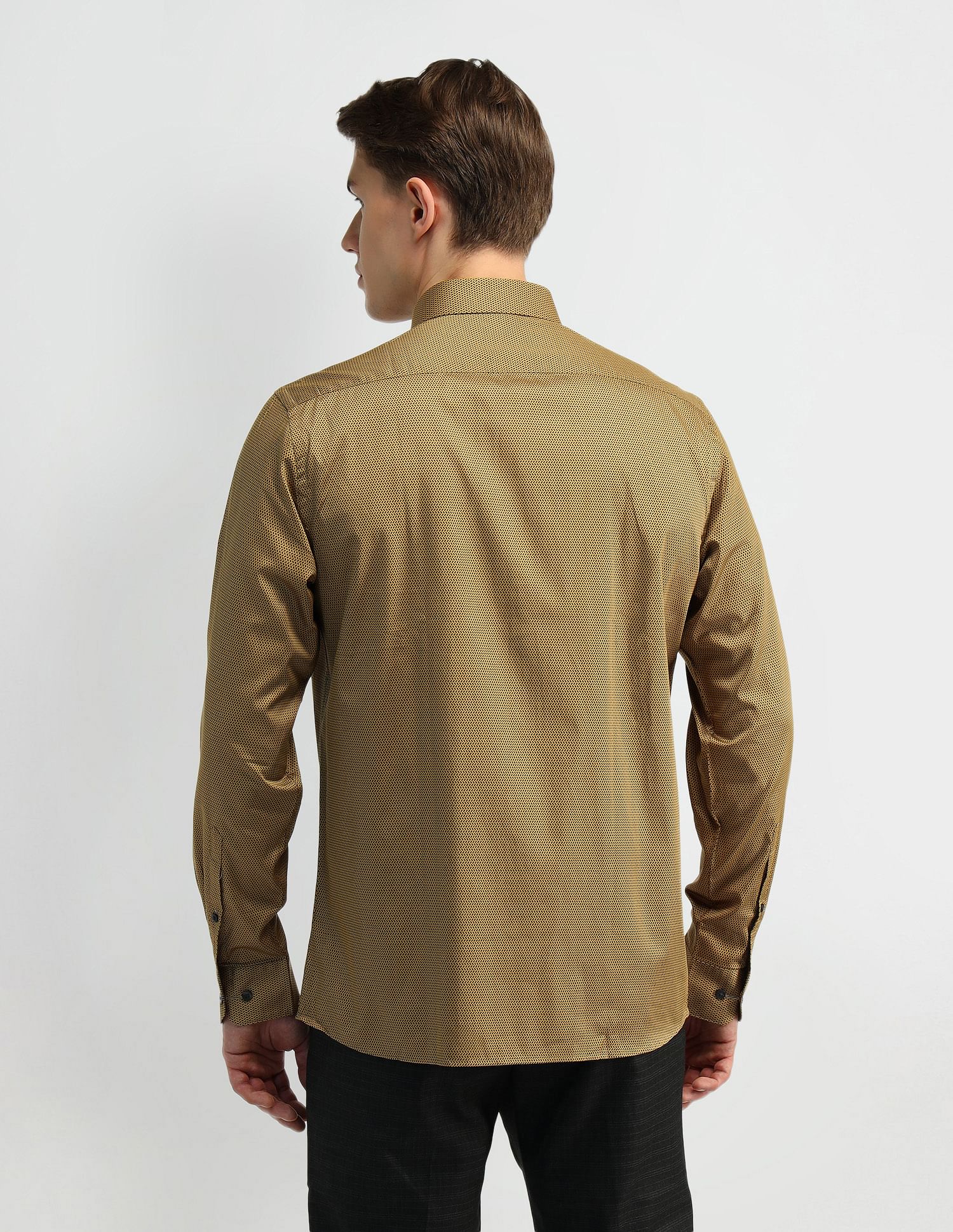 Arrow Manhattan Slim Fit Twill Shirt